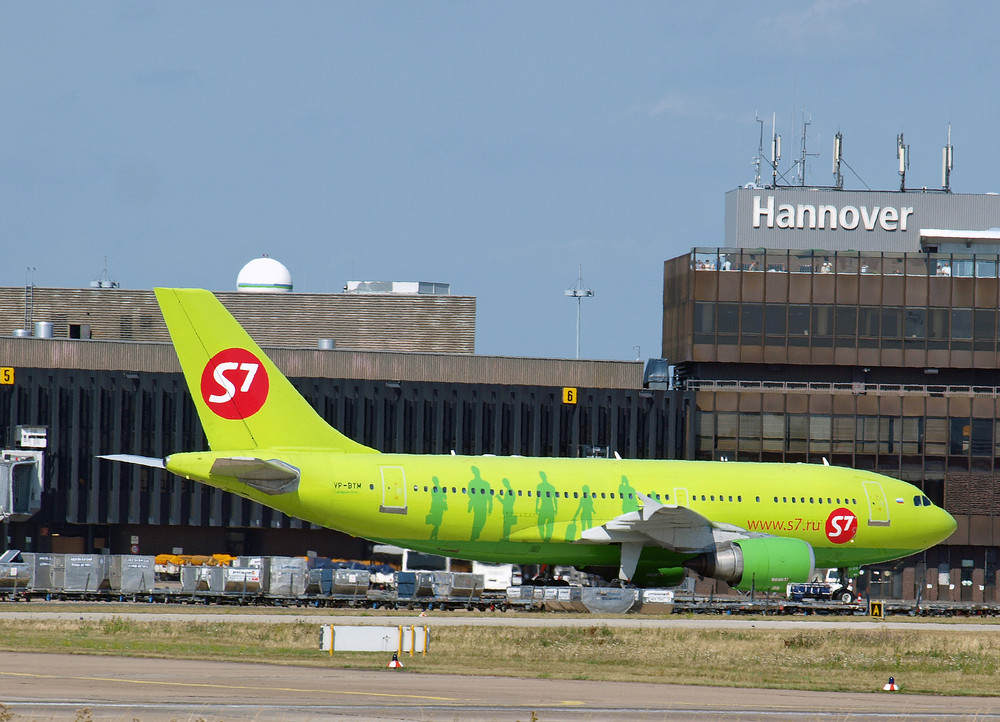 S7 Airlines Airbus A310-204