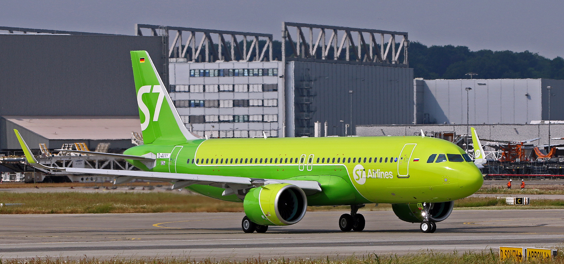 S7 - SIBERIA AIRLINES