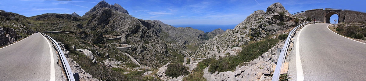 Sa Calobra - als Panoversuch ca. 200° Blickwinkel