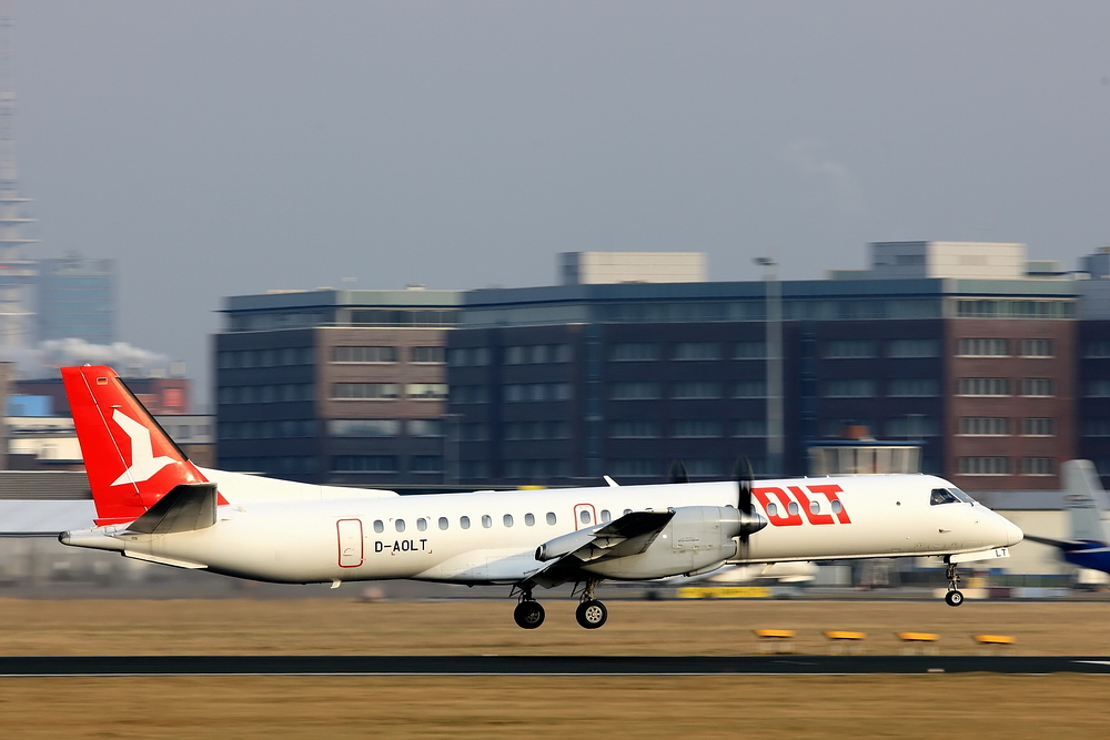 SAAB 2000