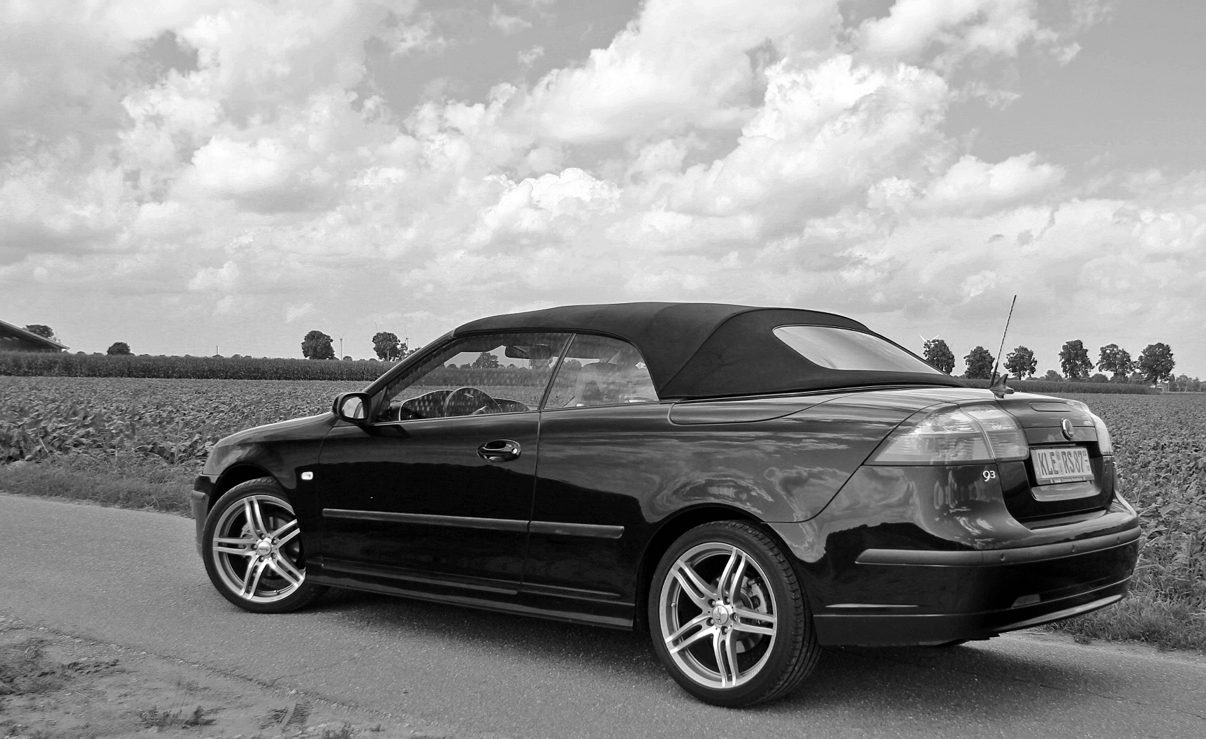 SAAB CABRIO 9-3, black and white