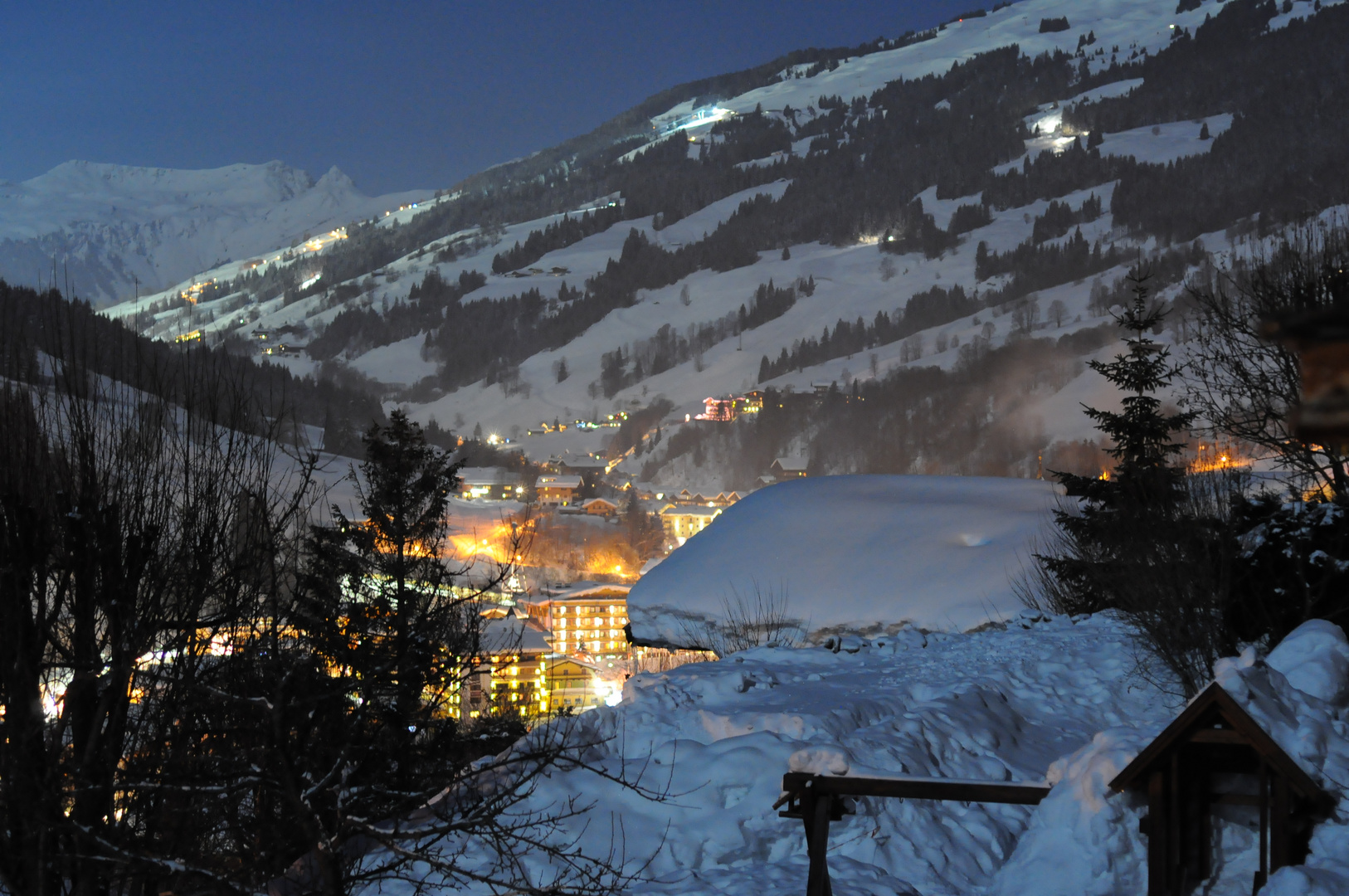 Saalbach bei Nacht