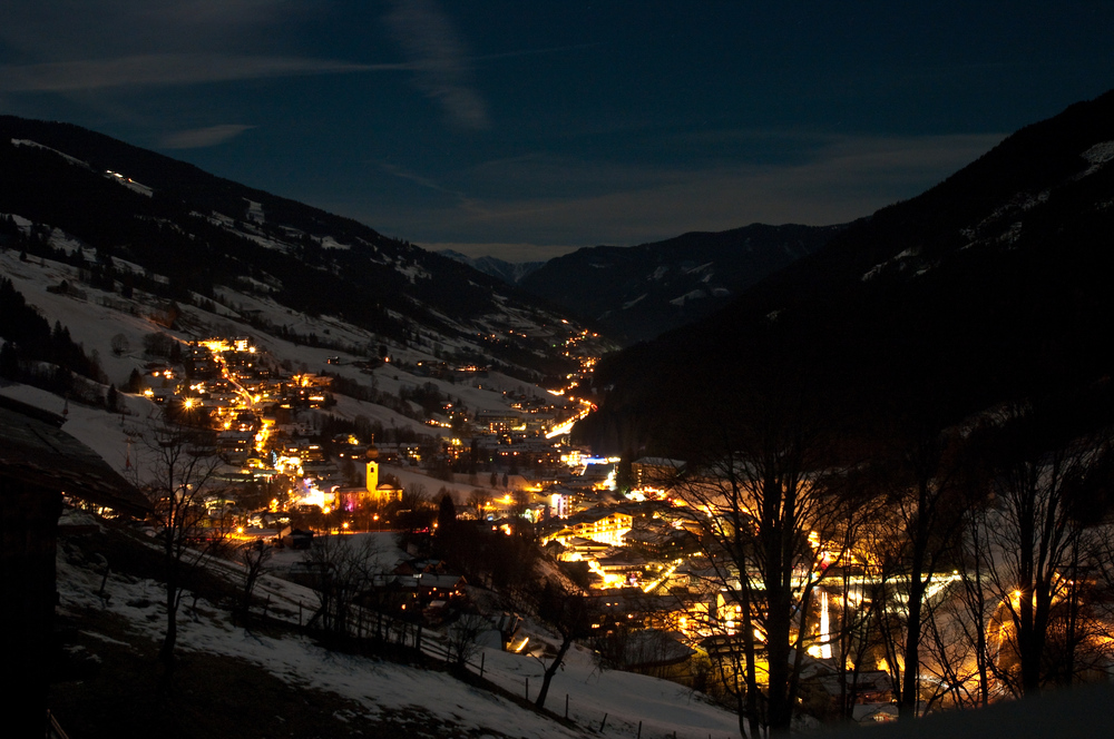 Saalbach bei Nacht