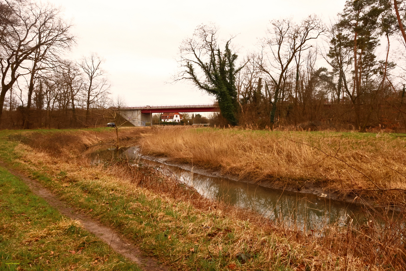 Saalbach unter der Autobahn bei Karlsdorf