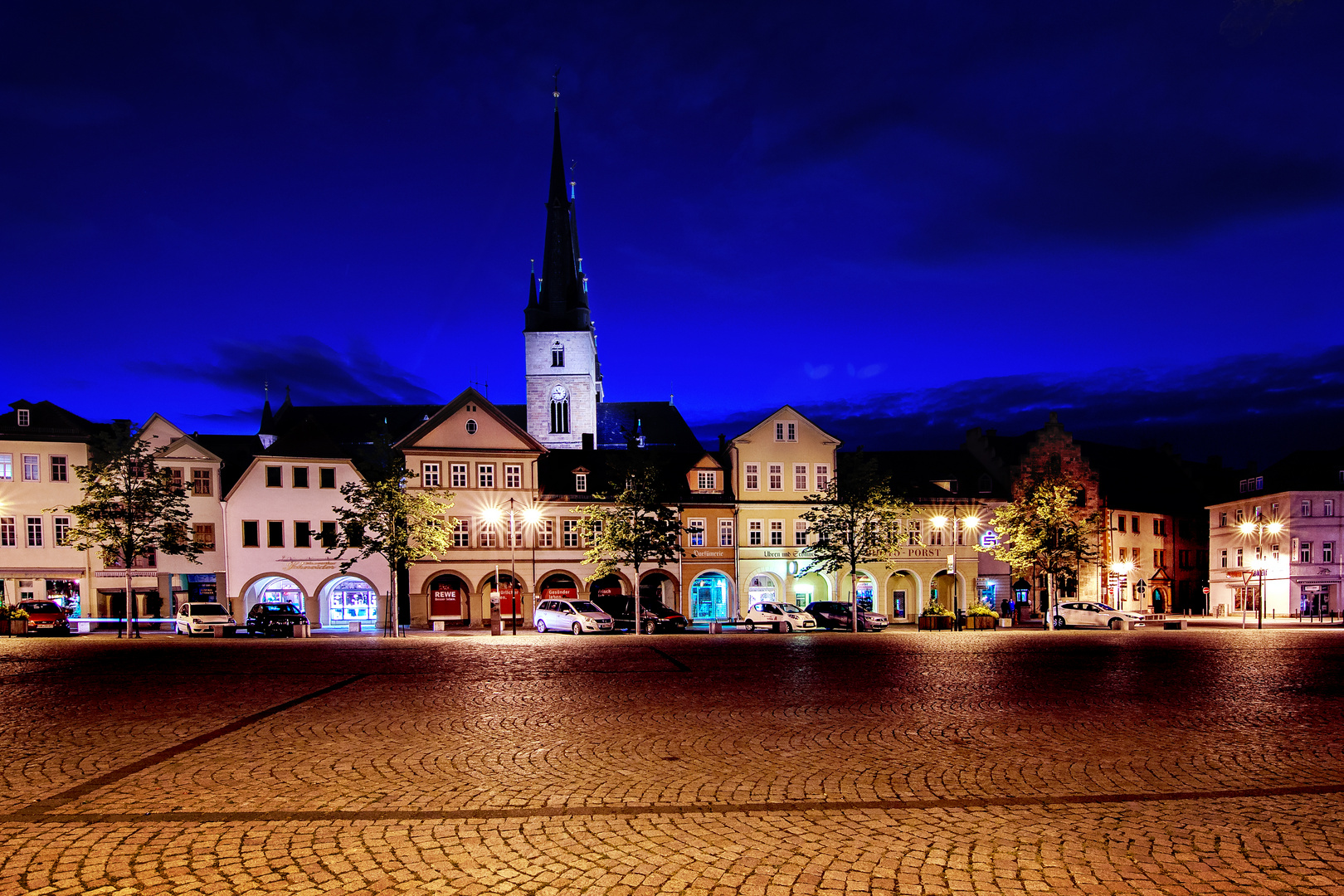 Saalfeld Marktplatz mit Kirche