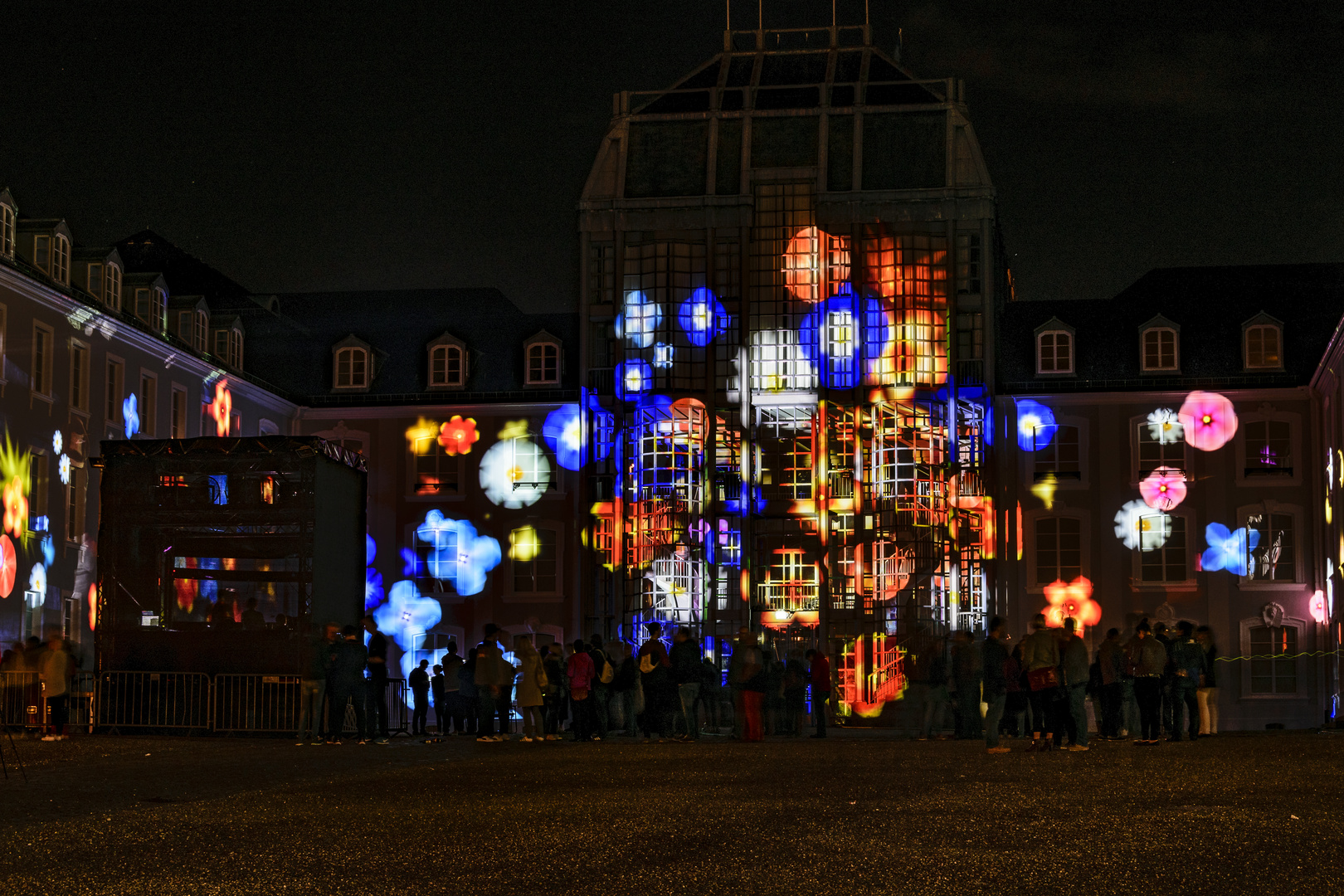 Saarbrücken bei Nacht (Schloß, illuminiert 02)