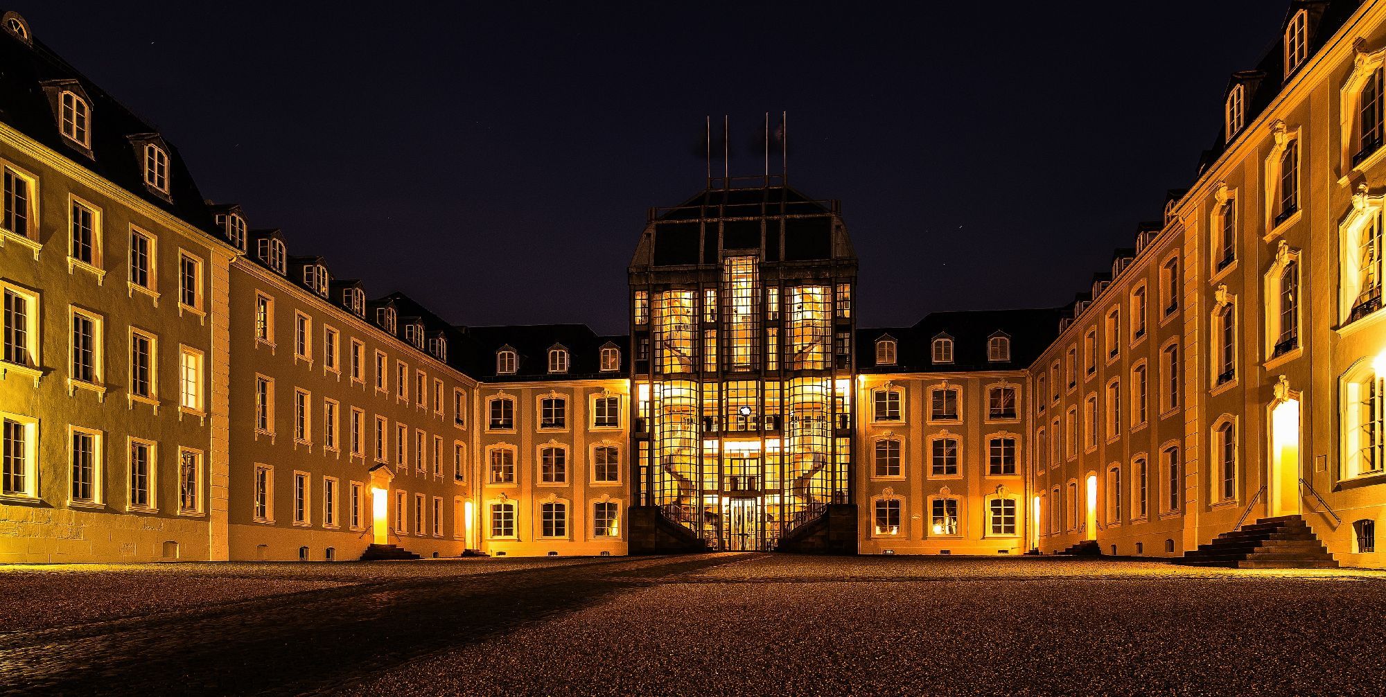 Saarbrücker Schloss am Abend