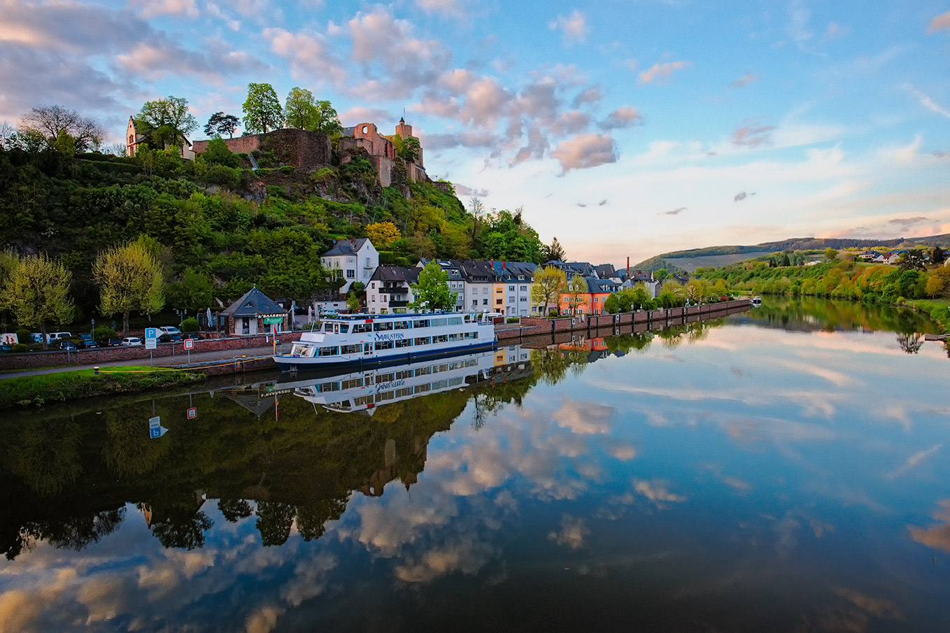 Saarburg - Burg und der Saarstern 