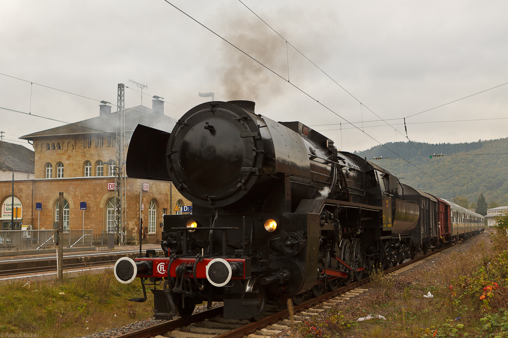 Saarburg ... Warten auf die Abfahrt