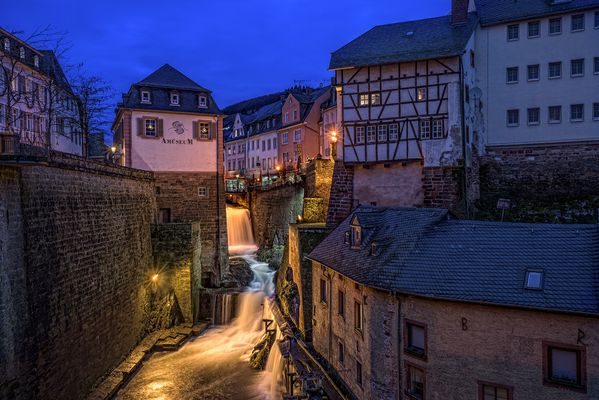 Saarburg zur Blauen Stunde