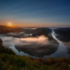 Saarschleife im Nebel zum Sonnenaufgang