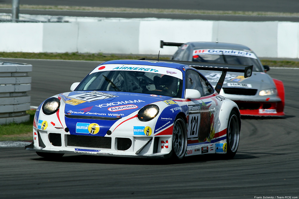 Sabine Schmitz im Frikadelli Porsche