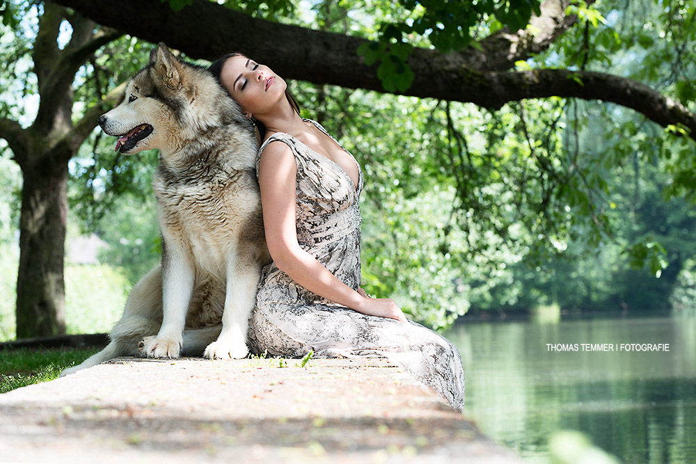 Sabrina & Alaskan Malamute