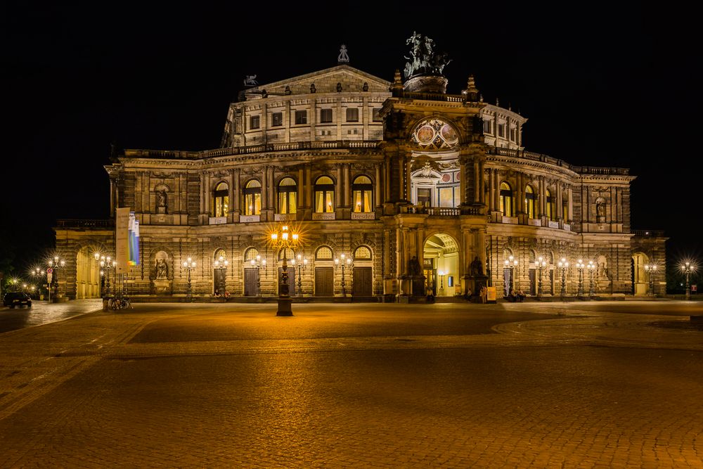 Sachsen - Dresden - Semperoper