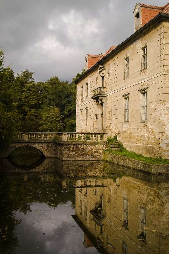 Sachsen - Wasserschloß zu Berbisdorf im Moritzburger Teichgebiet