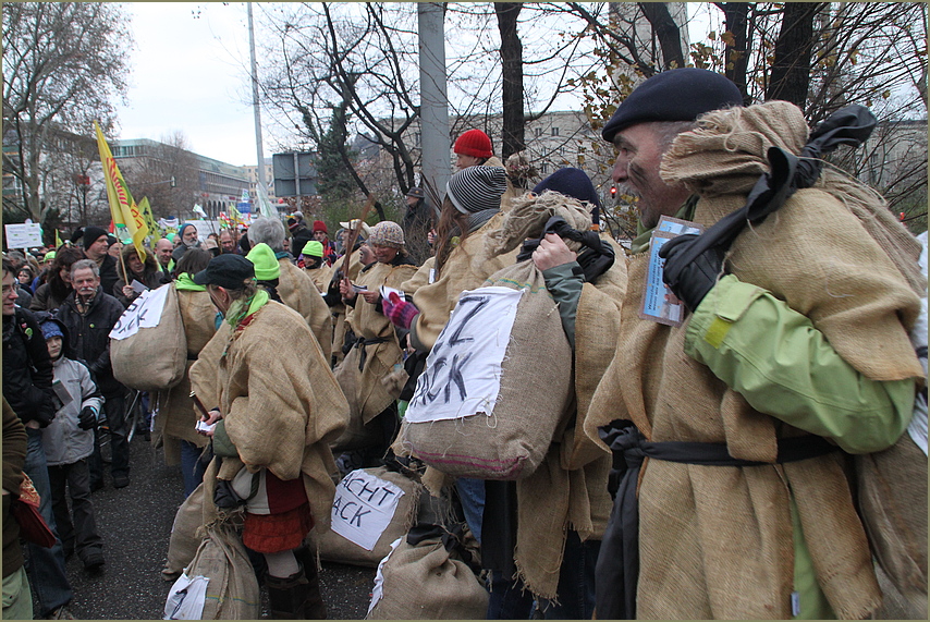 SACK und ASCHE ?! Stuttgart Demo 11.12.10