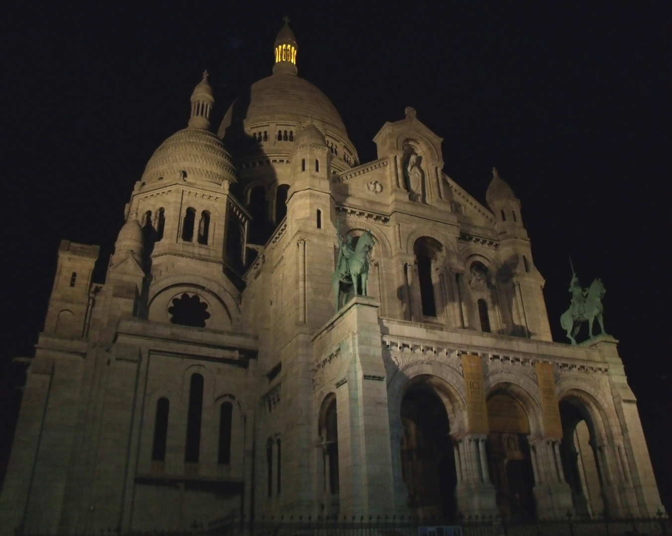 Sacre Coer bei Nacht