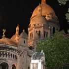 Sacré-Coeur im abendlichen Kunstlicht