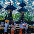 Sacrifice to Pura Tirta Lan Segara 