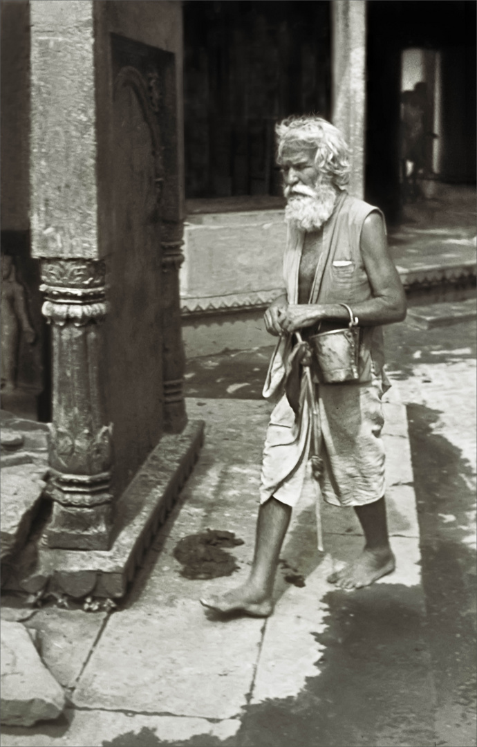 Sadhu 2