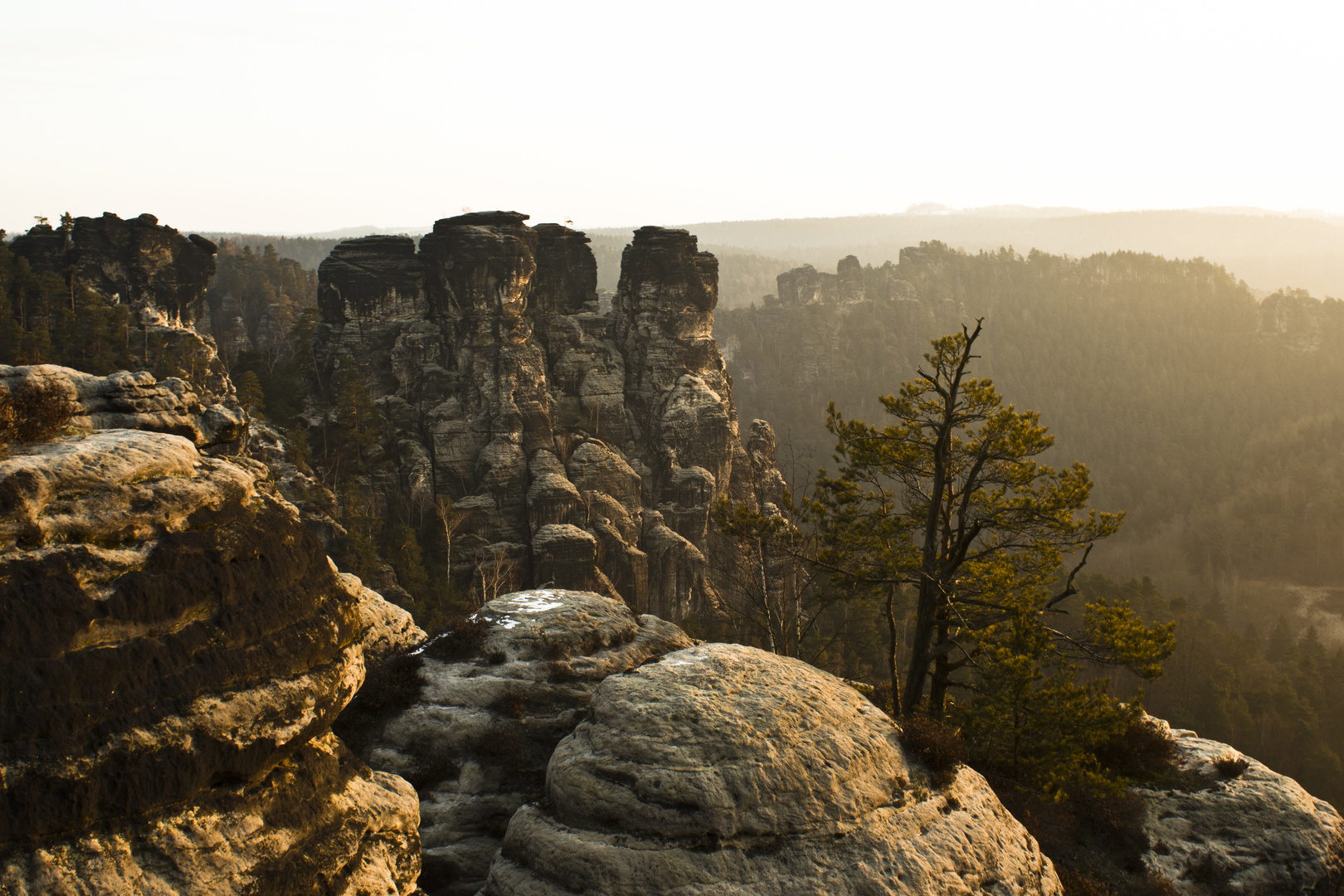 Sächsiche Schweiz beim Sonnenaufgang