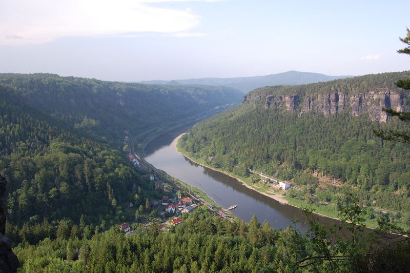 Sächsisch-Böhmischen Schweiz. Dolni Zleb. Elbtal