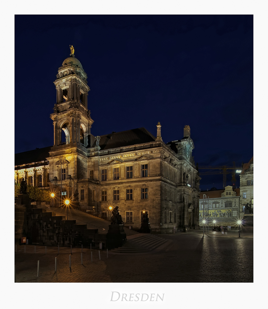 Sächsische Impressionen " Dresden - Blick zum Ständehaus, bei Nacht... "