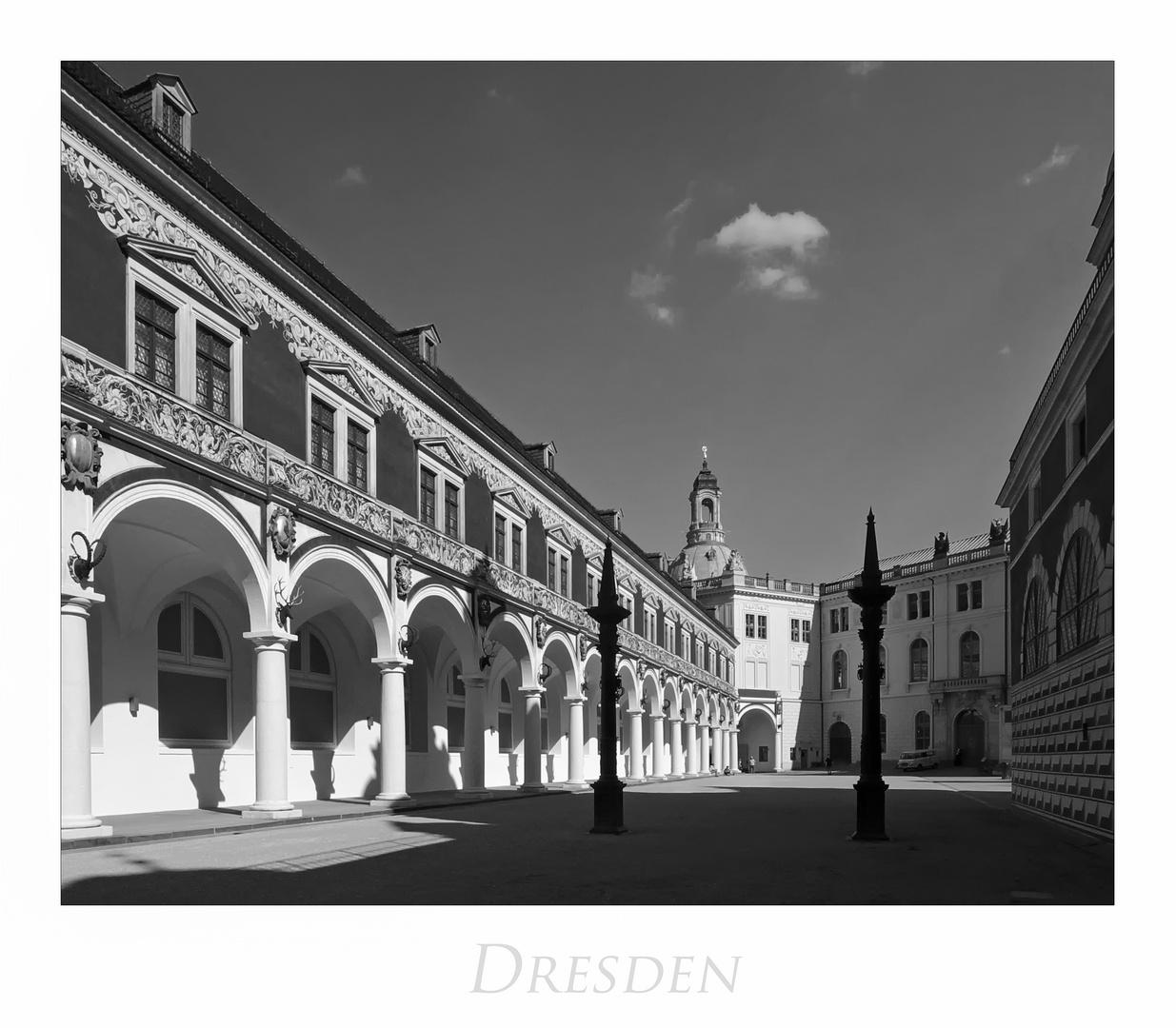 Sächsische Impressionen " Dresden - Stallhof, im Licht und Schatten..."