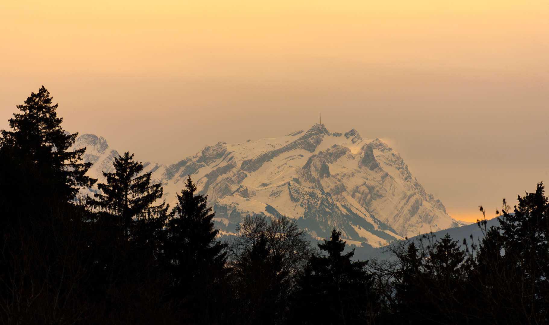 Säntis im Schummerlicht