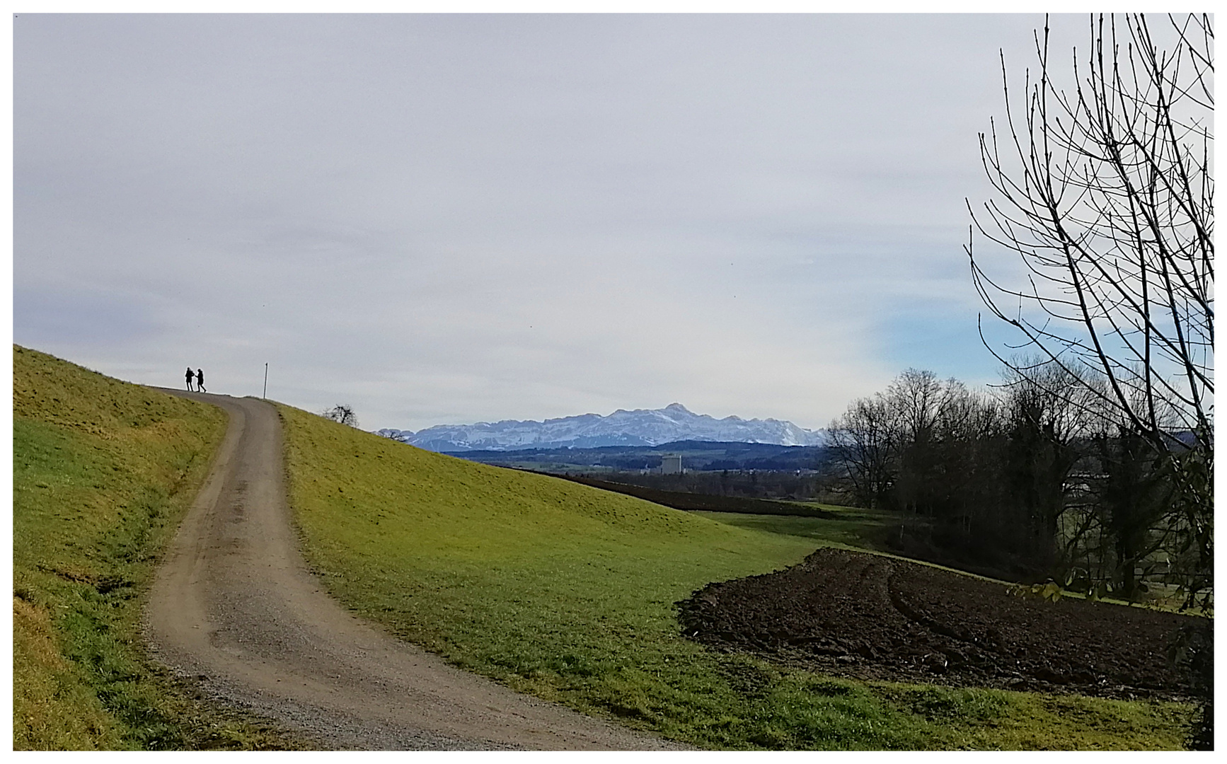 Säntisblick mit zwei Damen