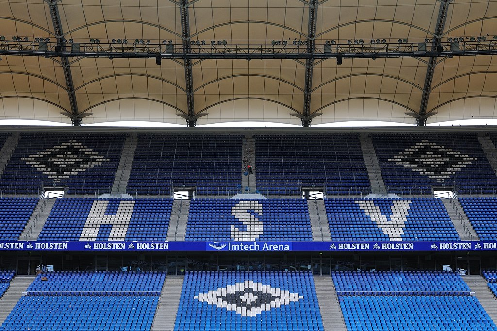 Säuberungsaktion im Hamburger Volksparkstadion