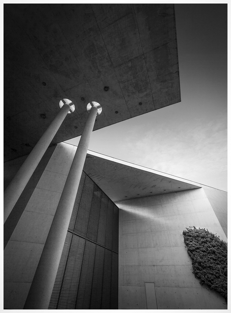 Saulen Foto Bild Architektur Profanbauten Moderne Architektur Bilder Auf Fotocommunity
