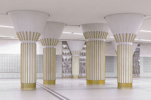 Säulen Bilder & Fotos