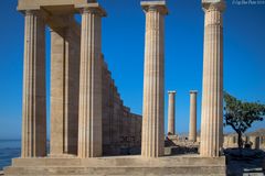 Säulen der Akropolis von Lindos auf Rhodos