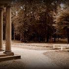 Säulen im Park Schönbusch in Aschaffenburg