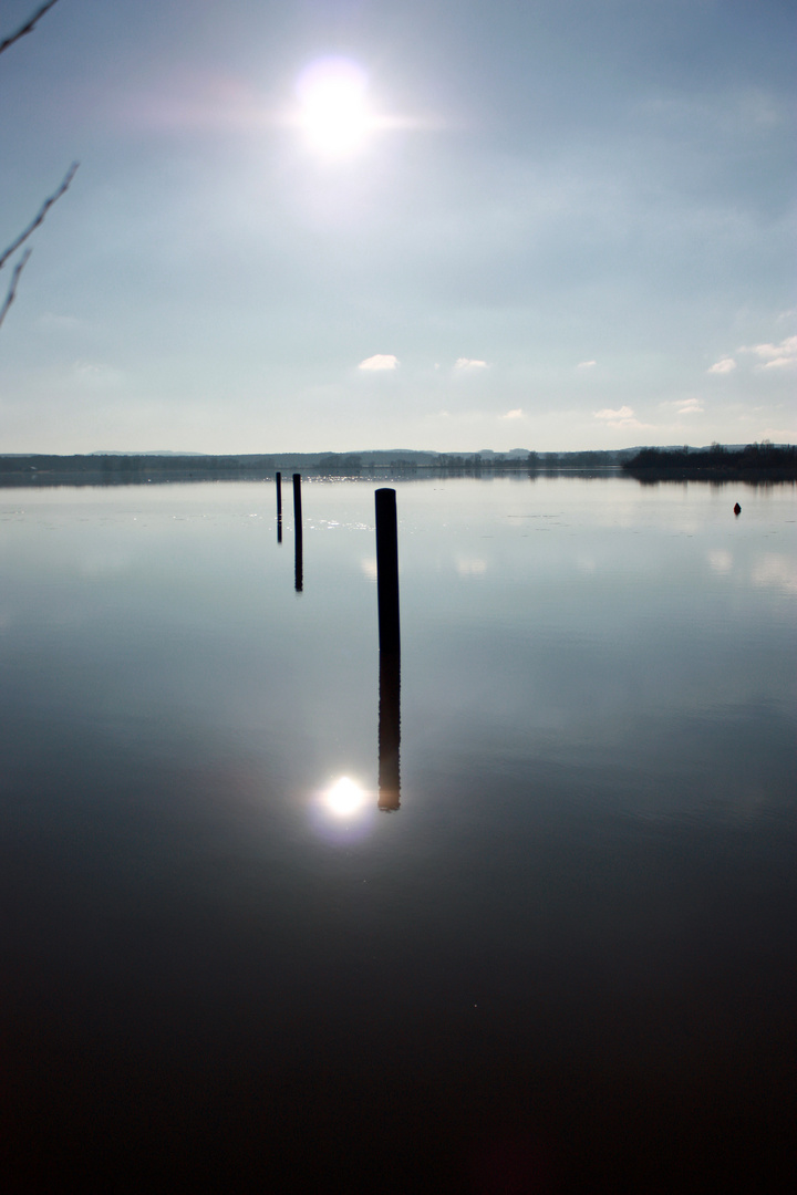 Säulen im Wasser