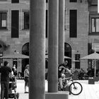 Säulen in der Großstadt