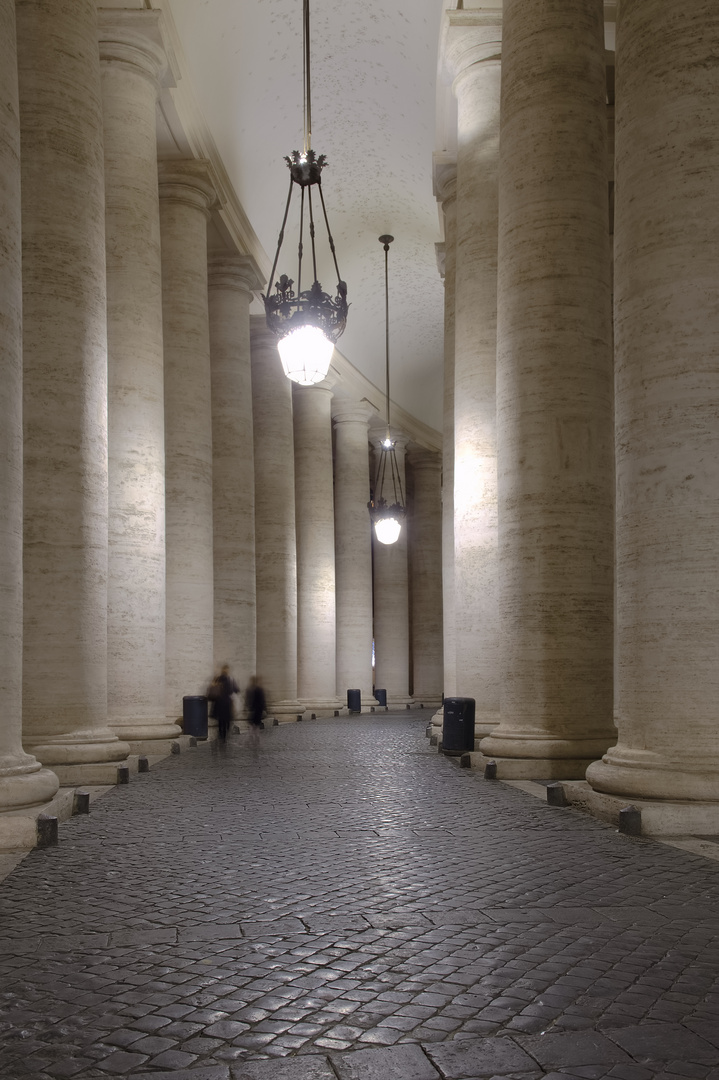 Säulengang am Petersplatz in Rom