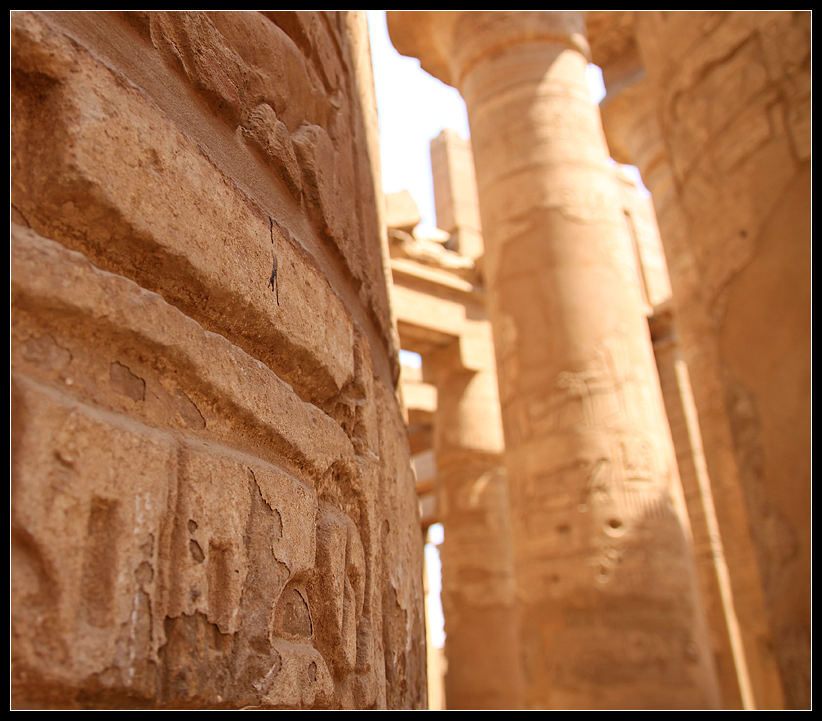 Säulengang im Karnak-Tempel