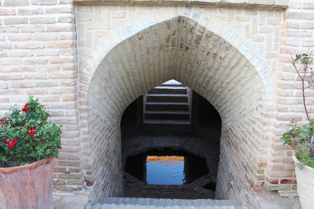 Safavid caravanserai, Meybod, Yazd 3