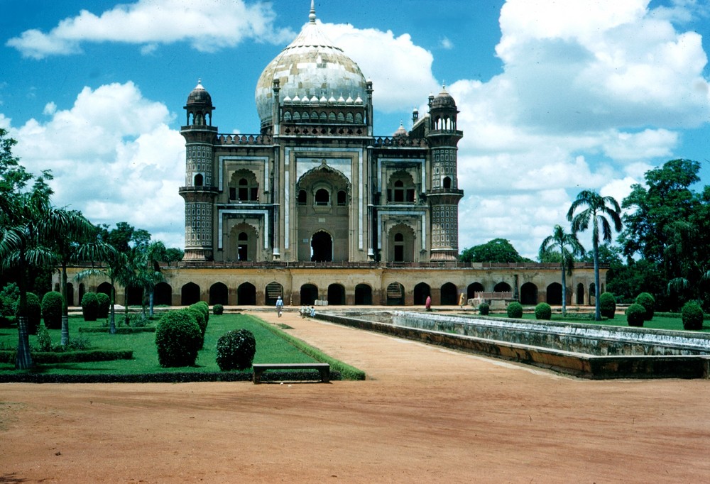 Safdarjung-Mausoleum um 1950