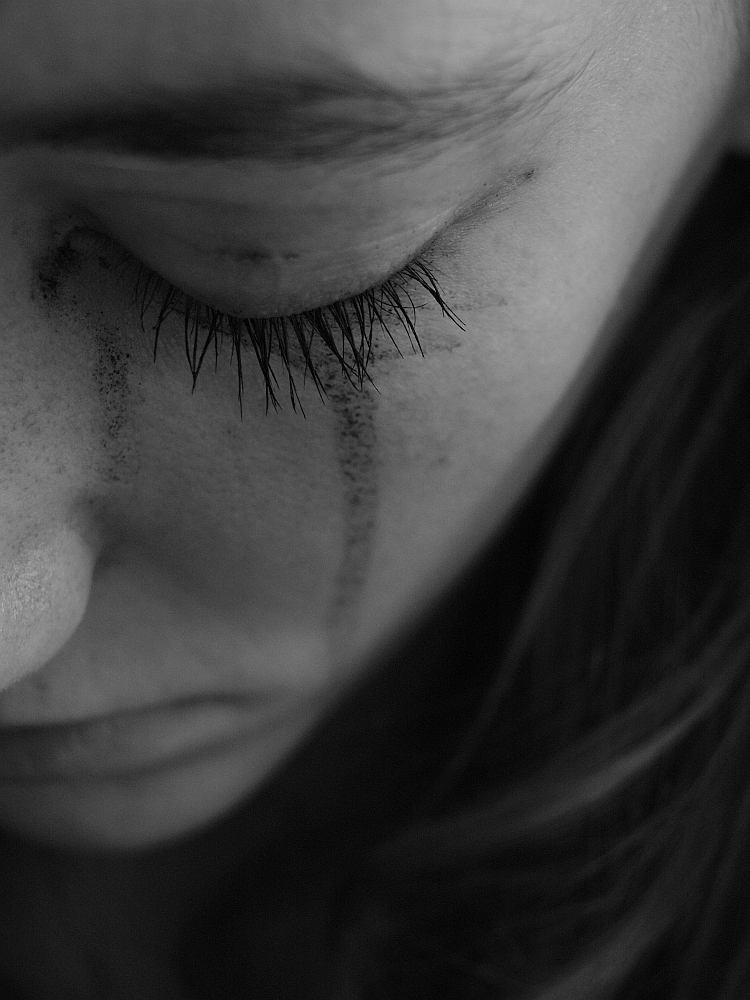 Sag Mal Weinst Du Foto Bild Emotionen Leise Youth Bilder Auf Fotocommunity