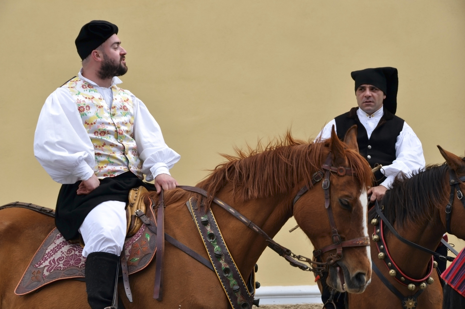 Sagra di Sant'Efisio Cagliari - Costumi tradizionali Sardi