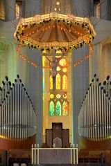 Sagrada Familia - Altar und Orgel