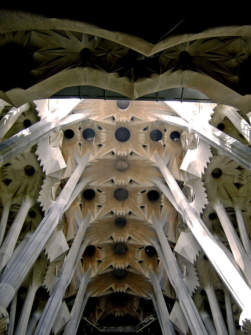 Sagrada Família, Architecture & Structure of the Nave Columns & Vaultings