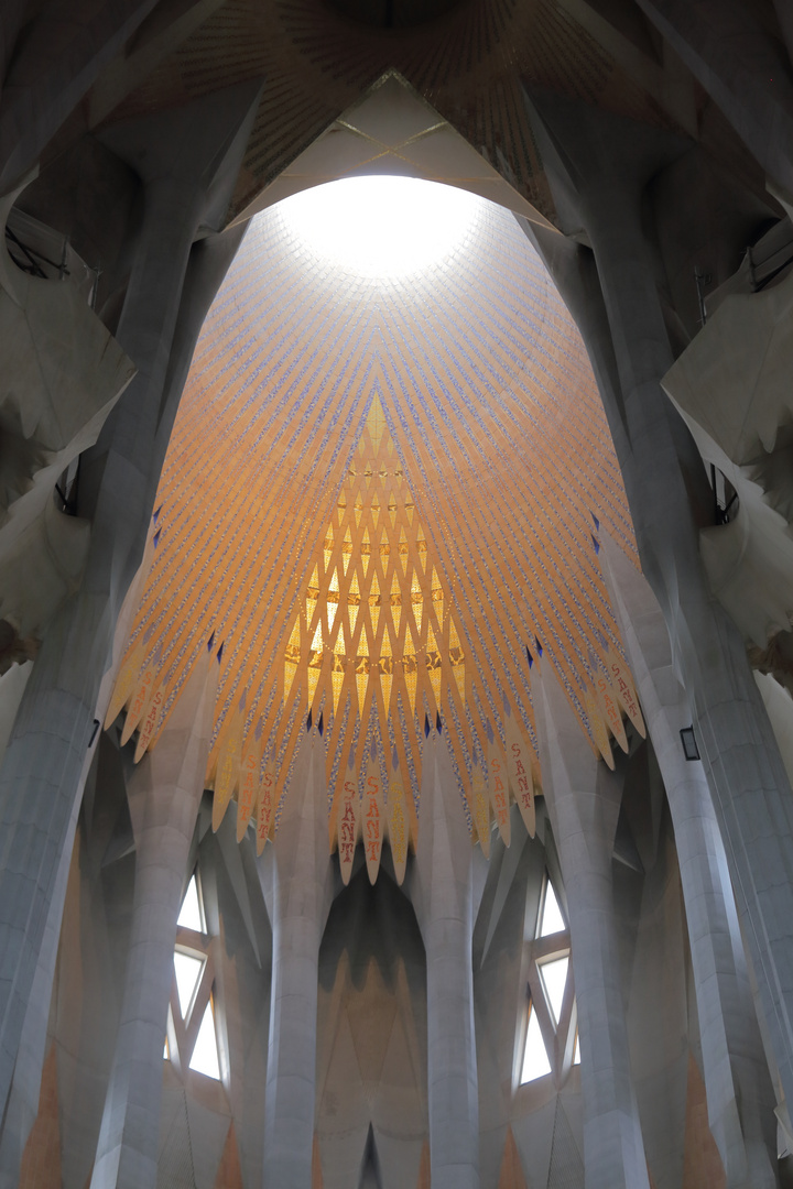 Sagrada Familia, Barcelona. Darstellung der Dreifaltigkeit