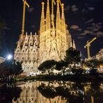 Sagrada Familia bei Nacht