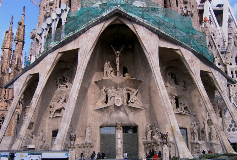 sagrada familia by gaudi,barcelona