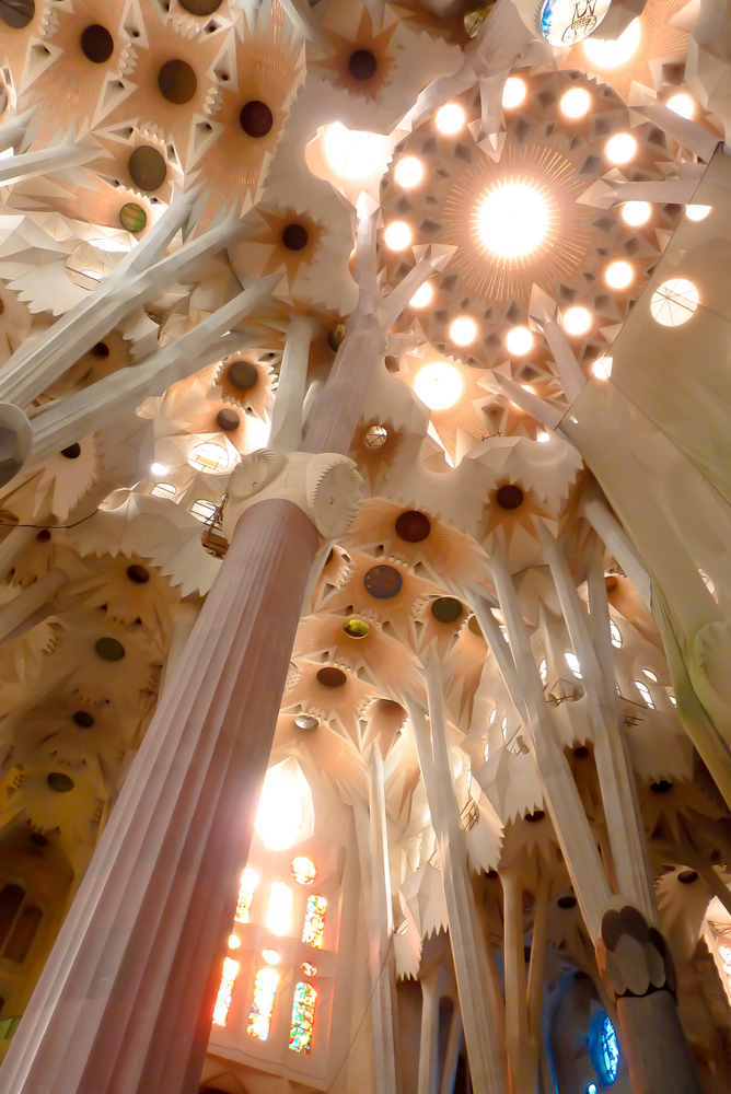 Sagrada Familia, Dentelle de lumière