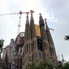 Sagrada Familia mit Autonomie-Fahne (senyera)